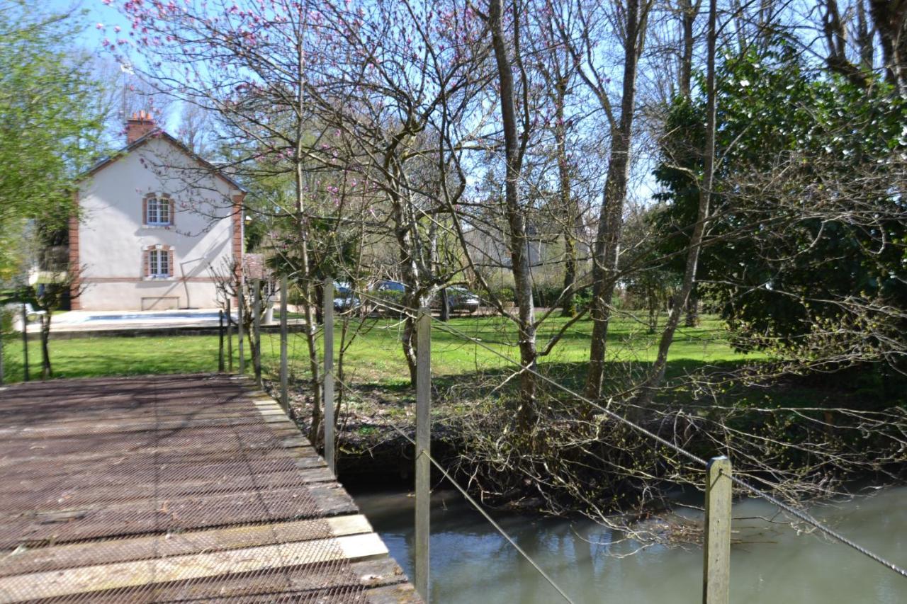 Le Moulin Et L'Olivier Three Bedroom Suite Chambon-sur-Cisse Exterior photo